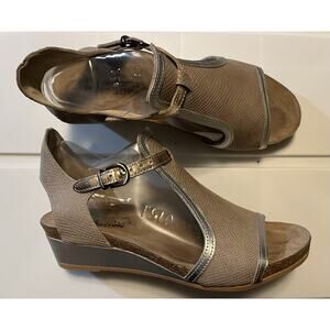 Naot Fiona Sandal Leather Beige Tan Wedge Comfort Women's Size 40 US 9